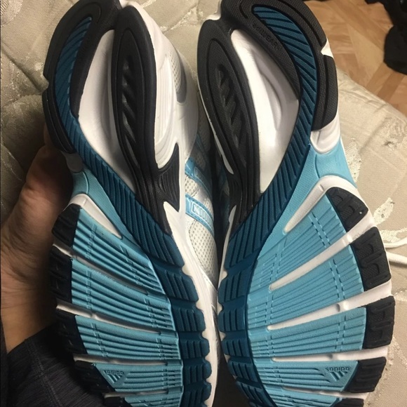 Adidas - Picture 2 of 2